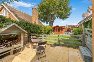 Metcalfe Close Drayton